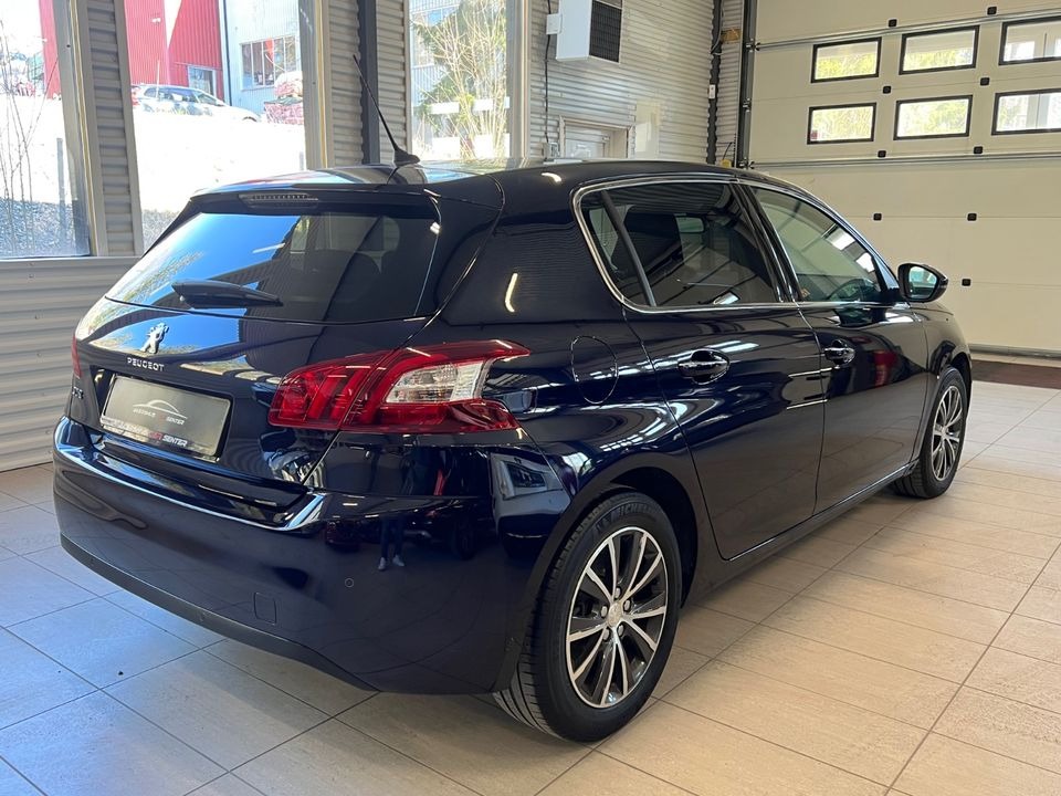 Peugeot 308   image18