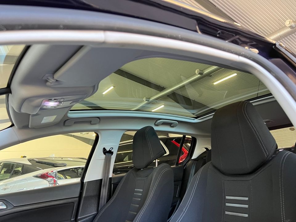 Peugeot 308   image23