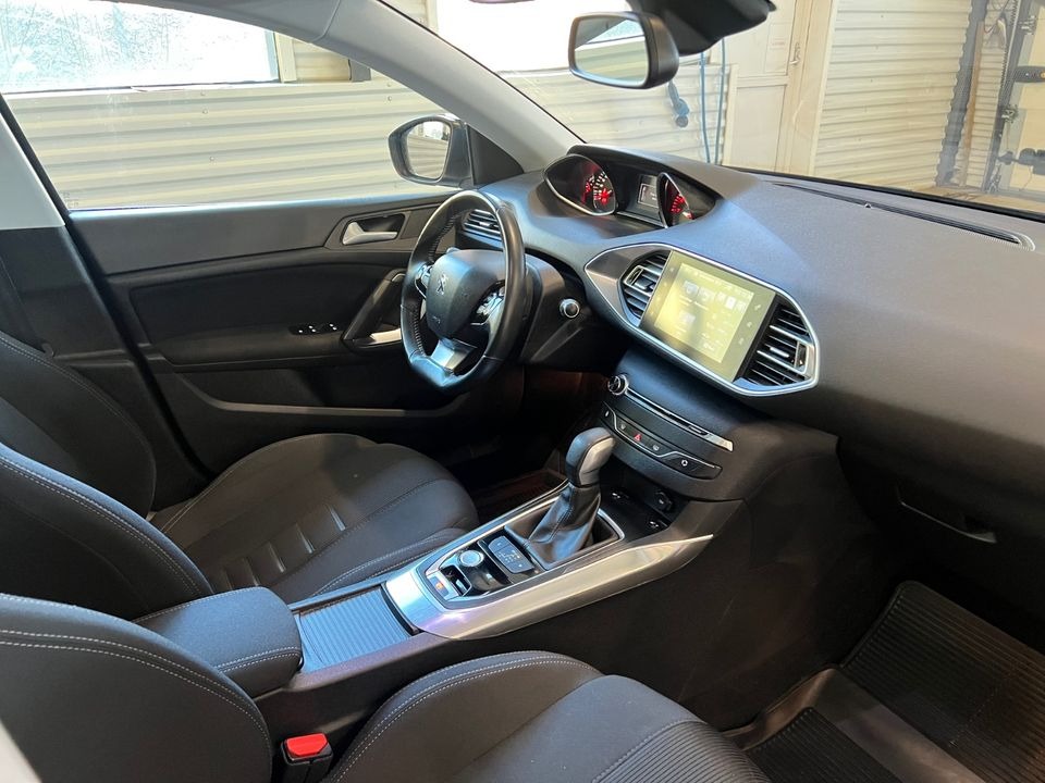 Peugeot 308   image26