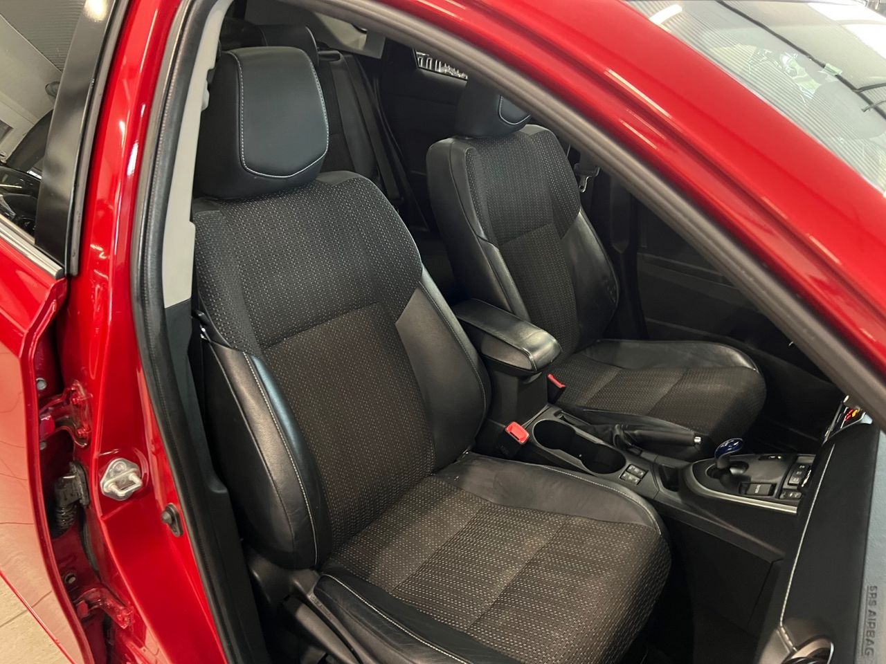 Toyota Auris   image27