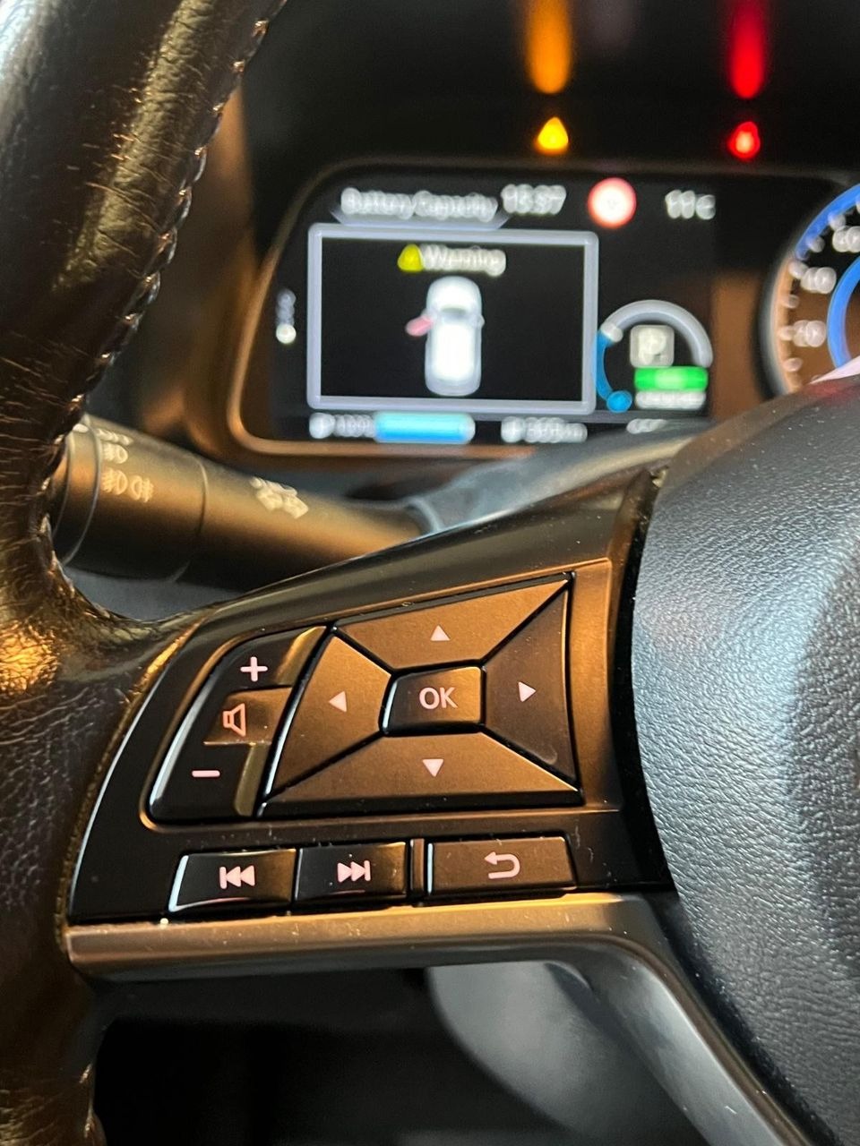 Nissan Leaf   image31