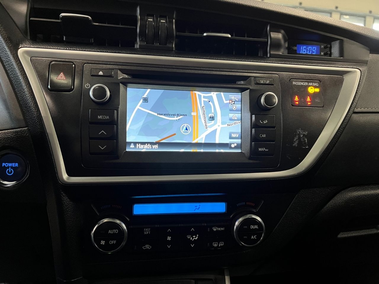 Toyota Auris   image33