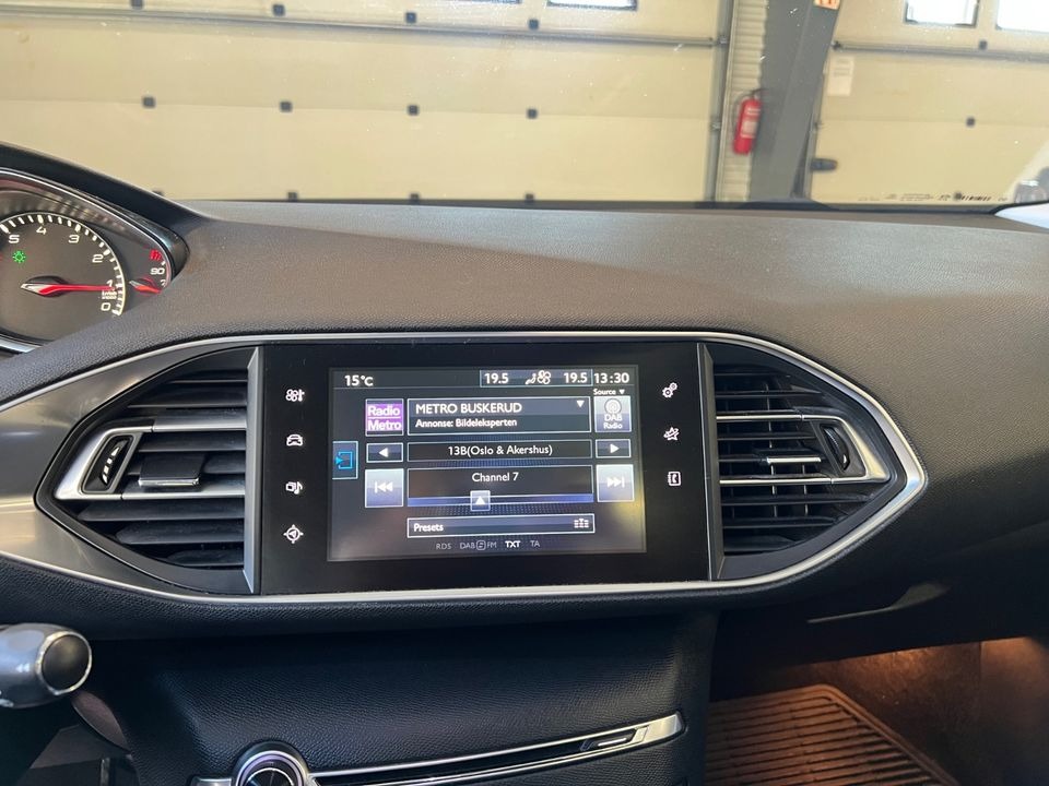 Peugeot 308   image34