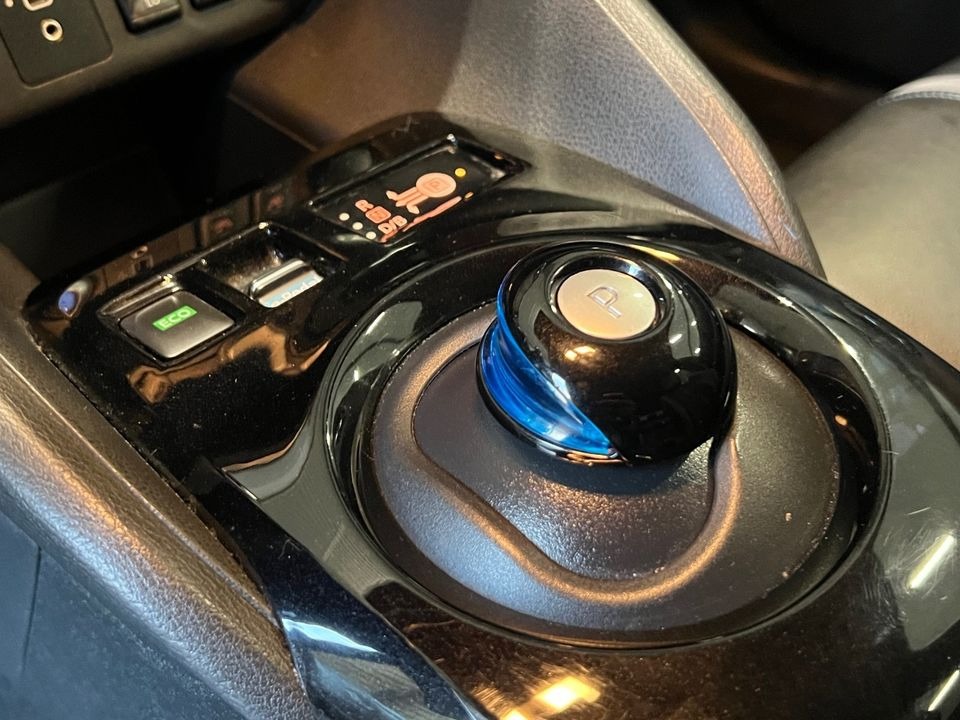 Nissan Leaf   image37